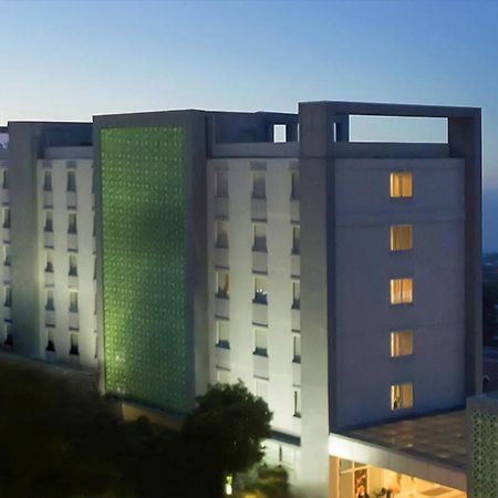 Khas Hotel Pekalongan Exterior photo