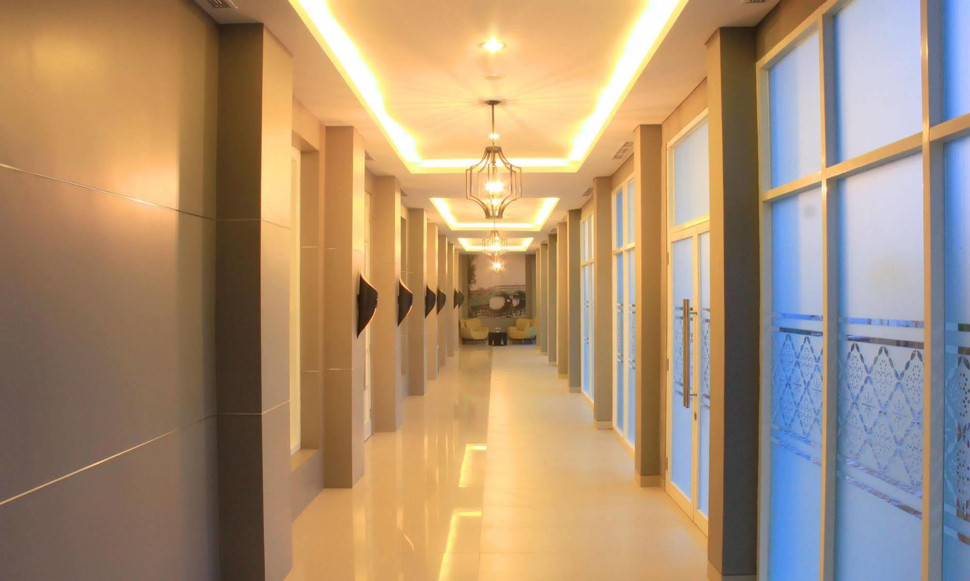 Khas Hotel Pekalongan Exterior photo